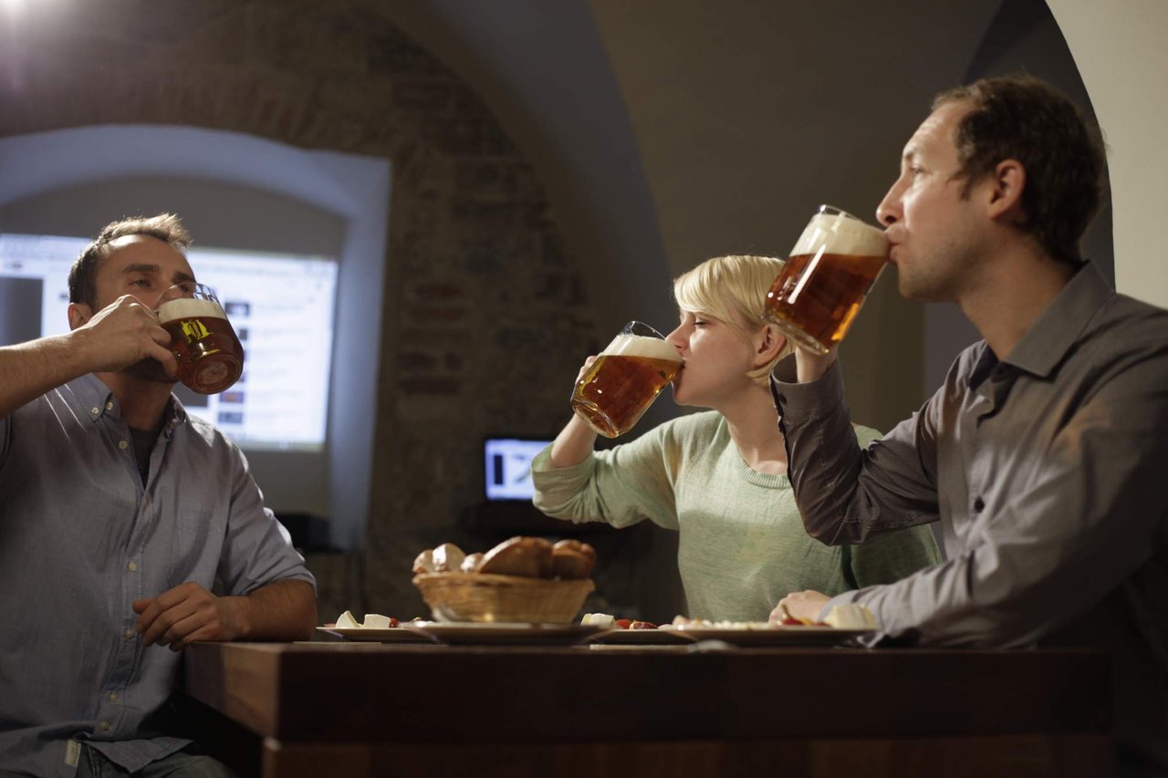 3 Beer tasting Prague